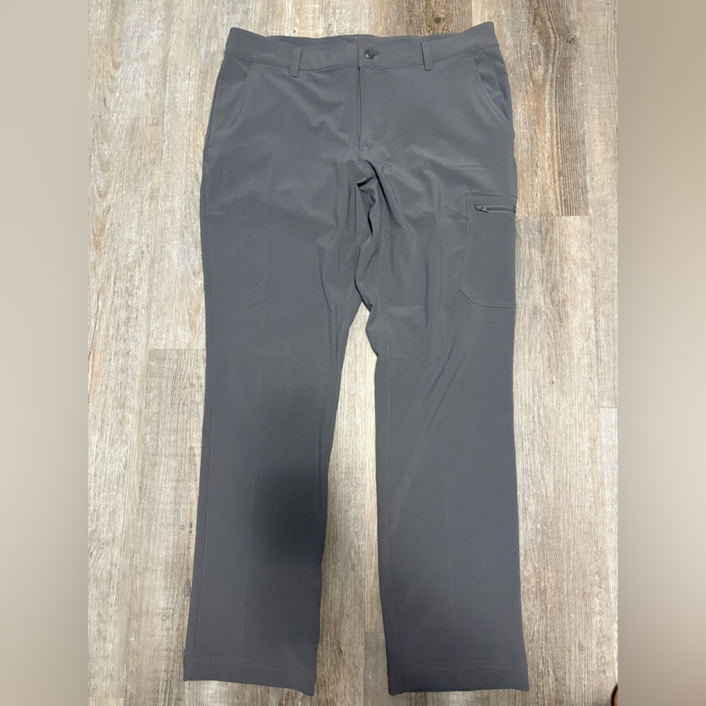 Columbia Men's Charcoal Cargo Pants